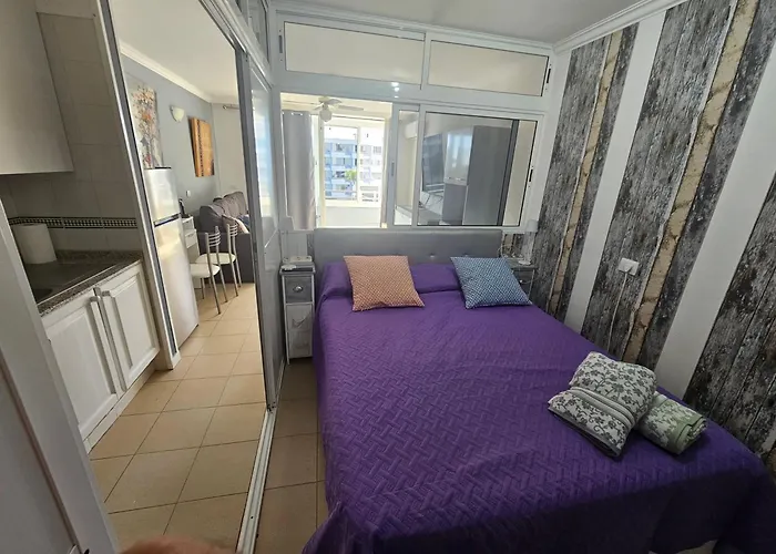 Cozy Studio, Aircon And 3 Pools